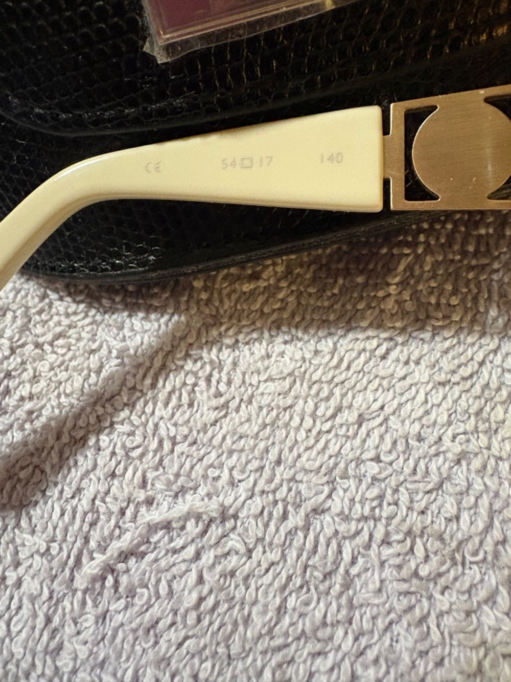 Sunglasses - Picture 4 of 5